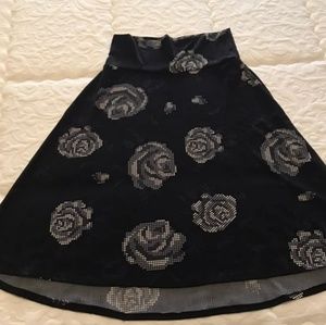 Lularoe Simply Comfortable Silky Rose Skirt